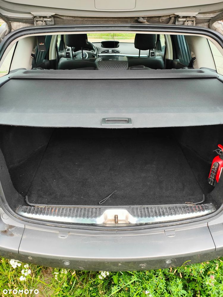 Renault Laguna 1.9 dCi Confort Dynamique - 11
