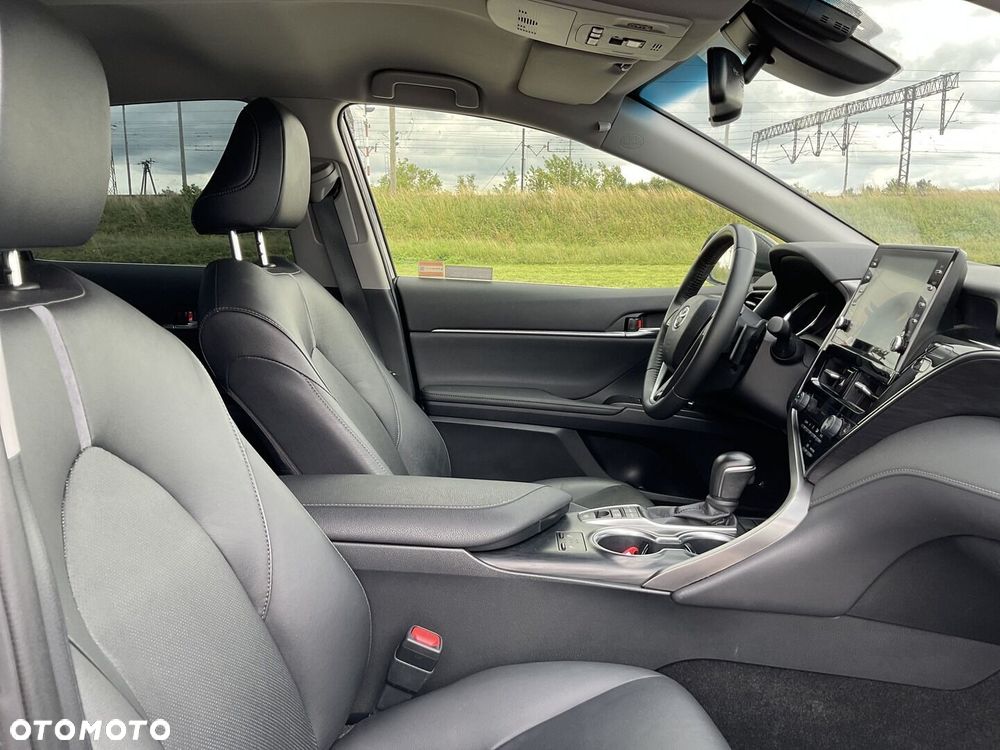 Toyota Camry 2.5 Hybrid Executive CVT - 20