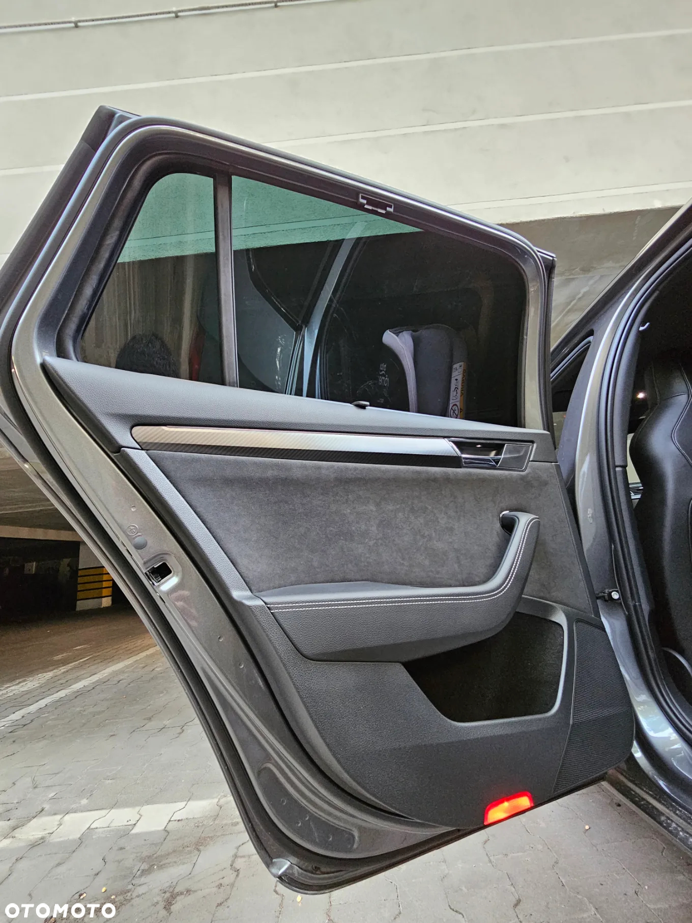 Skoda Superb 2.0 TSI Sportline DSG - 31