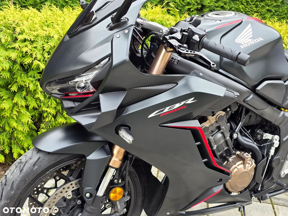 Honda CBR - 28