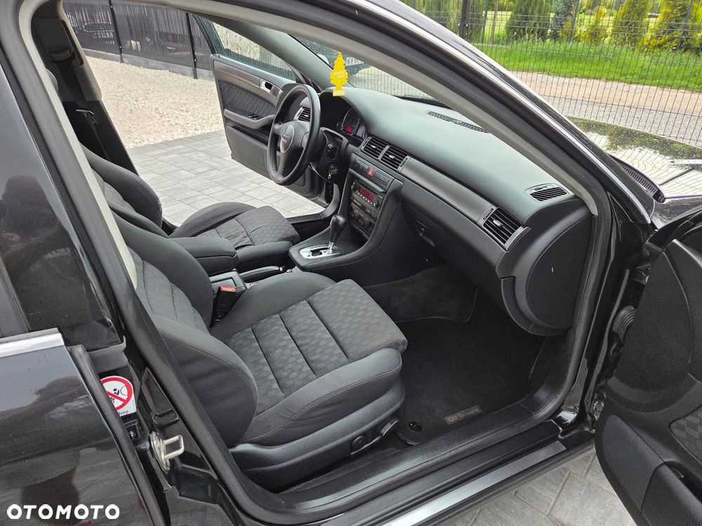 Audi A6 Avant 2.4 Multitronic - 17