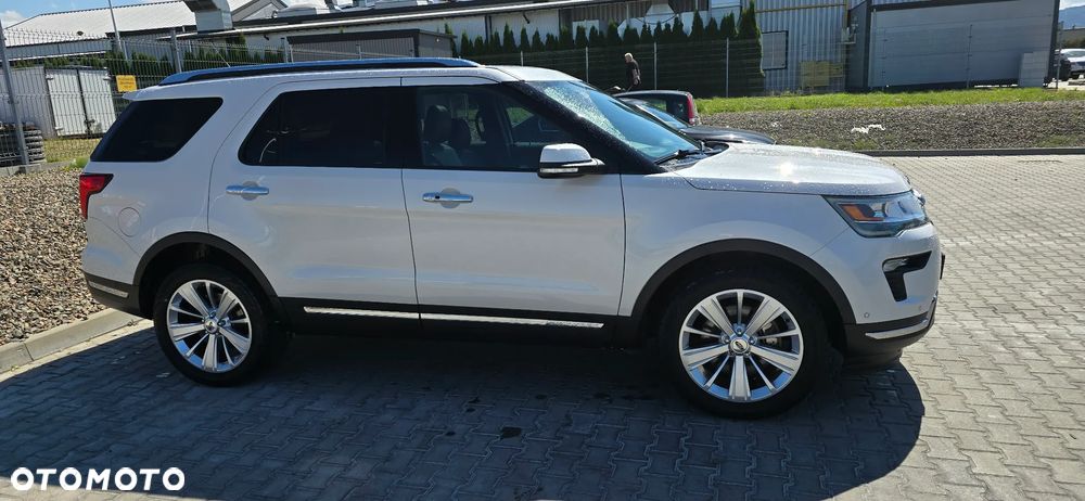 Ford Explorer EcoBoost Plug-in Hybrid PLATINUM - 3