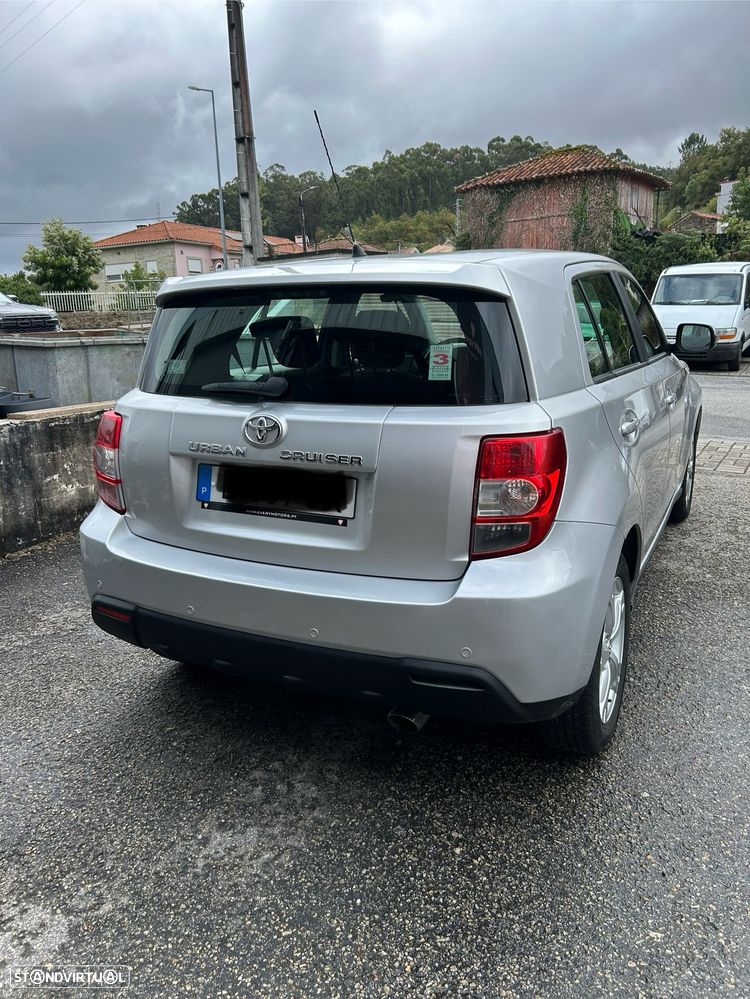 Toyota Urban Cruiser 1.4 D-4D 4x2 - 4