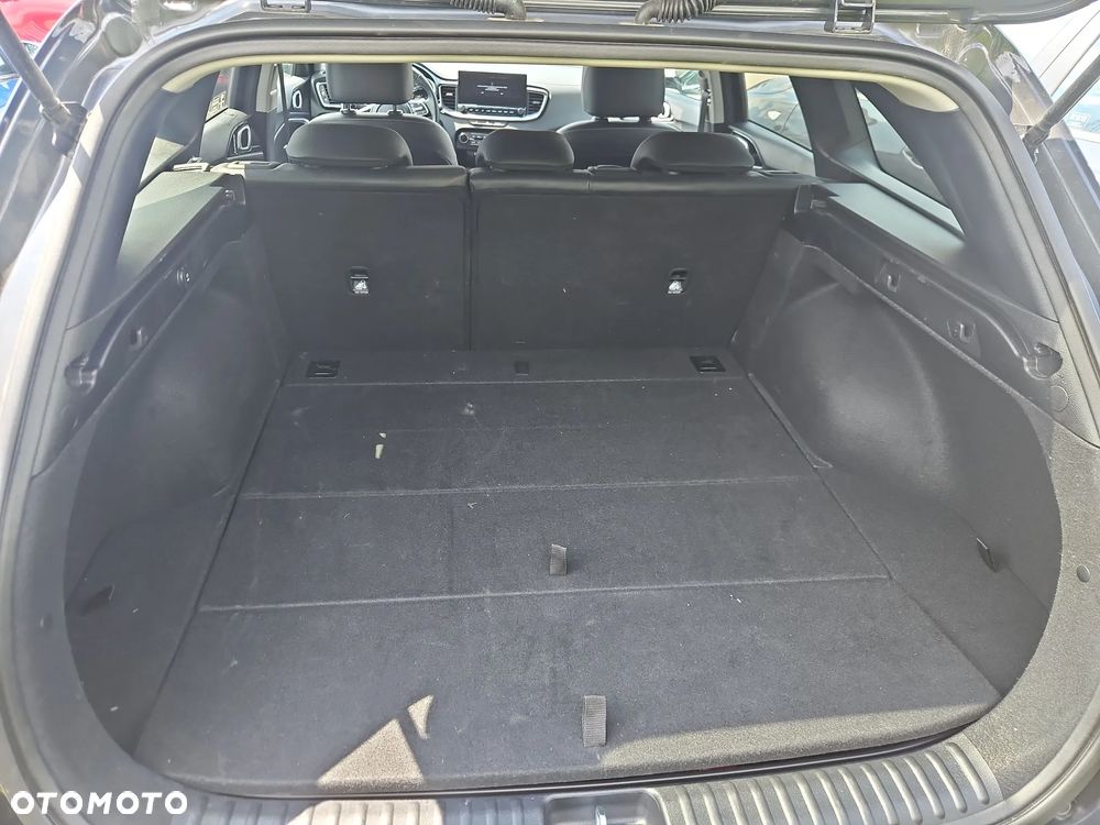 Kia Ceed 1.5 T-GDI Tribute DCT - 19