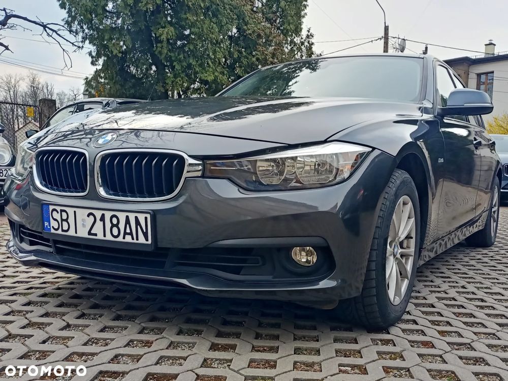 BMW Seria 3 320i xDrive Edition M Sport Shadow - 12