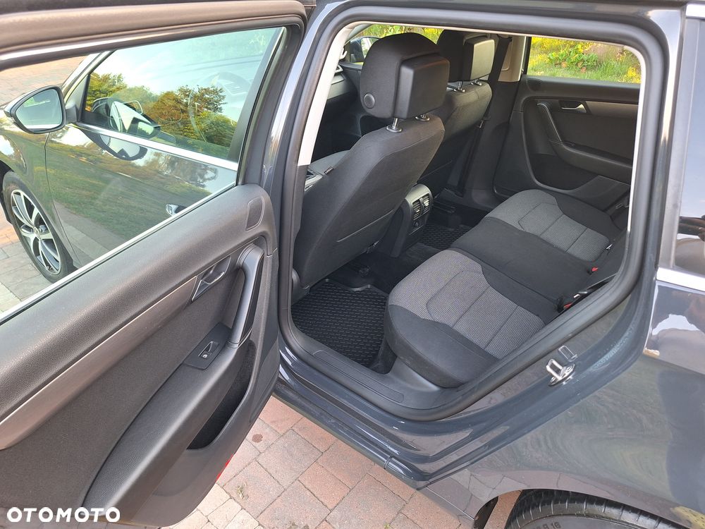 Volkswagen Passat 1.6 TDI BlueMotion - 27