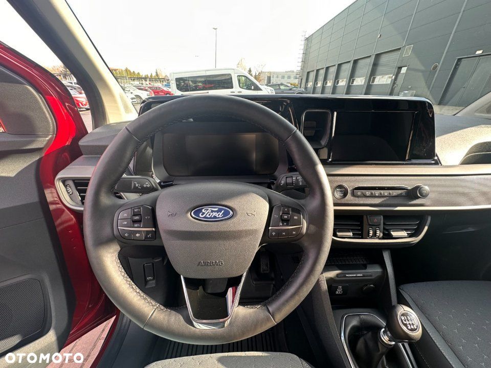 Ford Transit Courier - 8