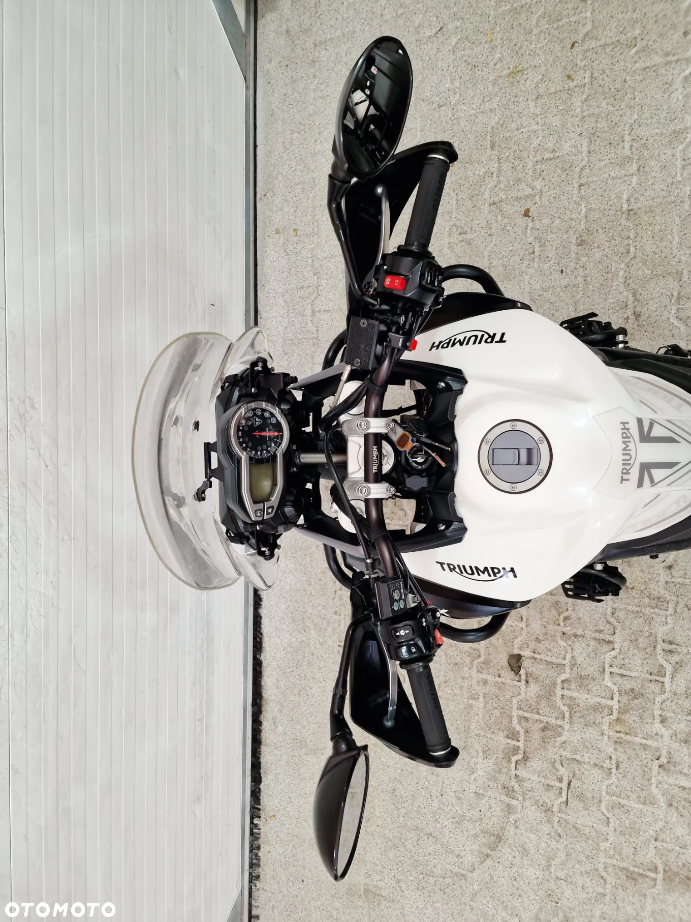 Triumph Tiger - 28