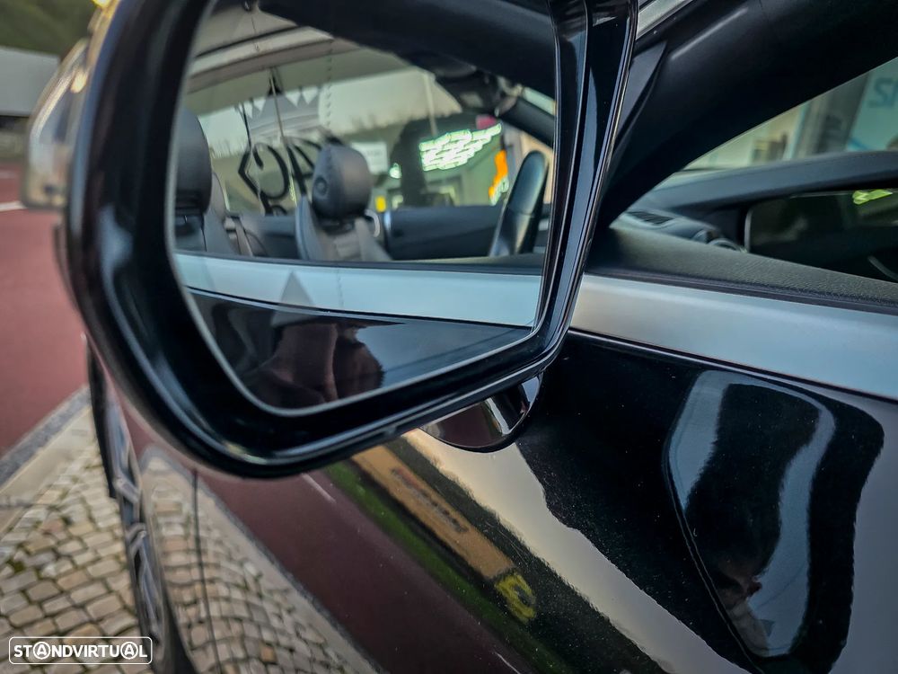 Mercedes-Benz E 220 d Cabrio 9G-Tronic AMG Line - 48