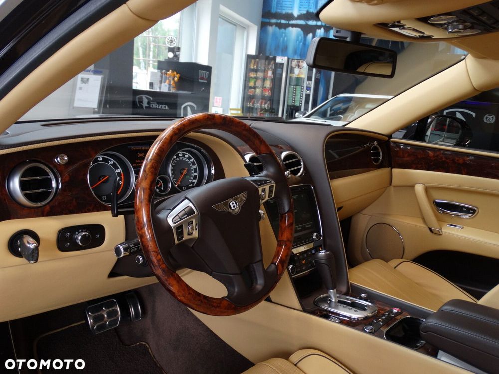 Bentley Flying Spur - 12