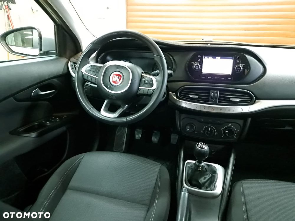 Fiat Tipo 1.4 T-Jet Lounge - 21