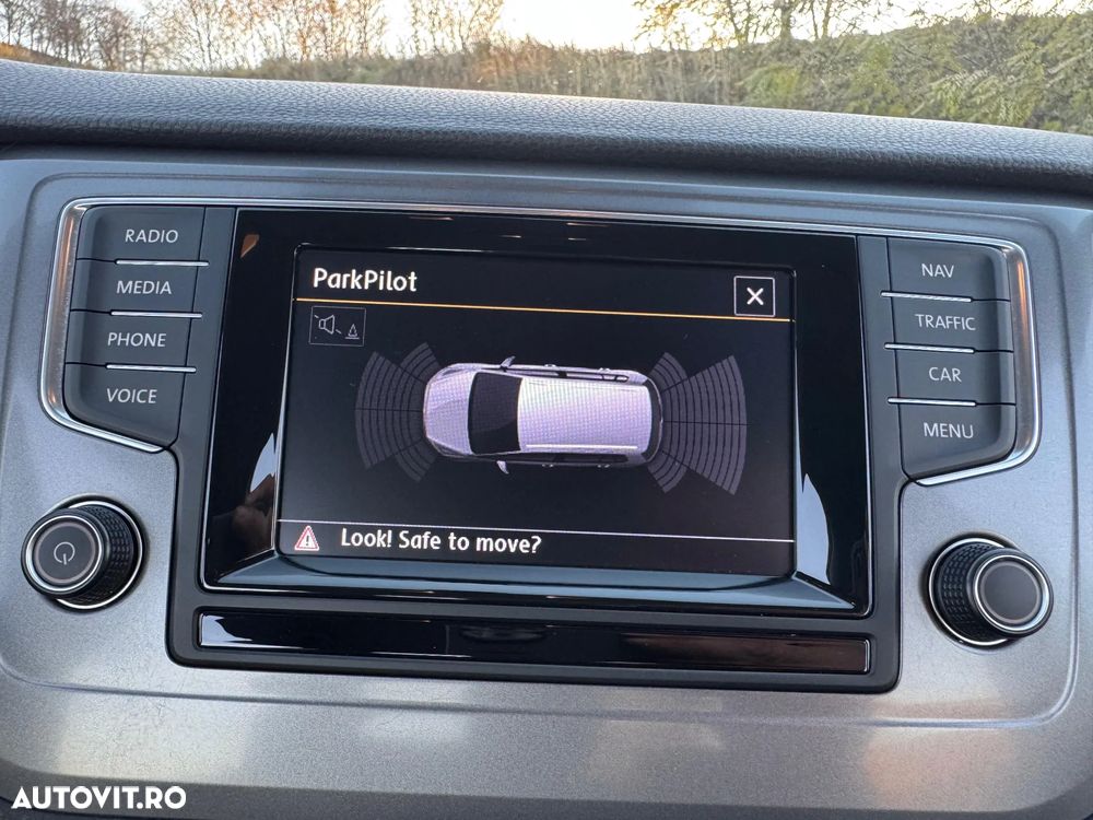 Volkswagen Golf Sportsvan 1.6 TDI BlueMotion Technology DSG Comfortline - 28