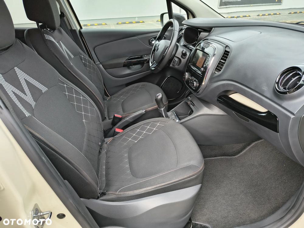 Renault Captur (ENERGY) TCe 90 BOSE EDITION - 14