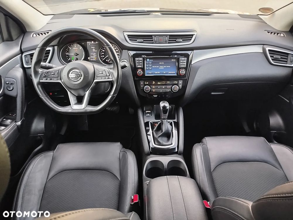 Nissan Qashqai 1.6 DCi Xtronic TEKNA - 12