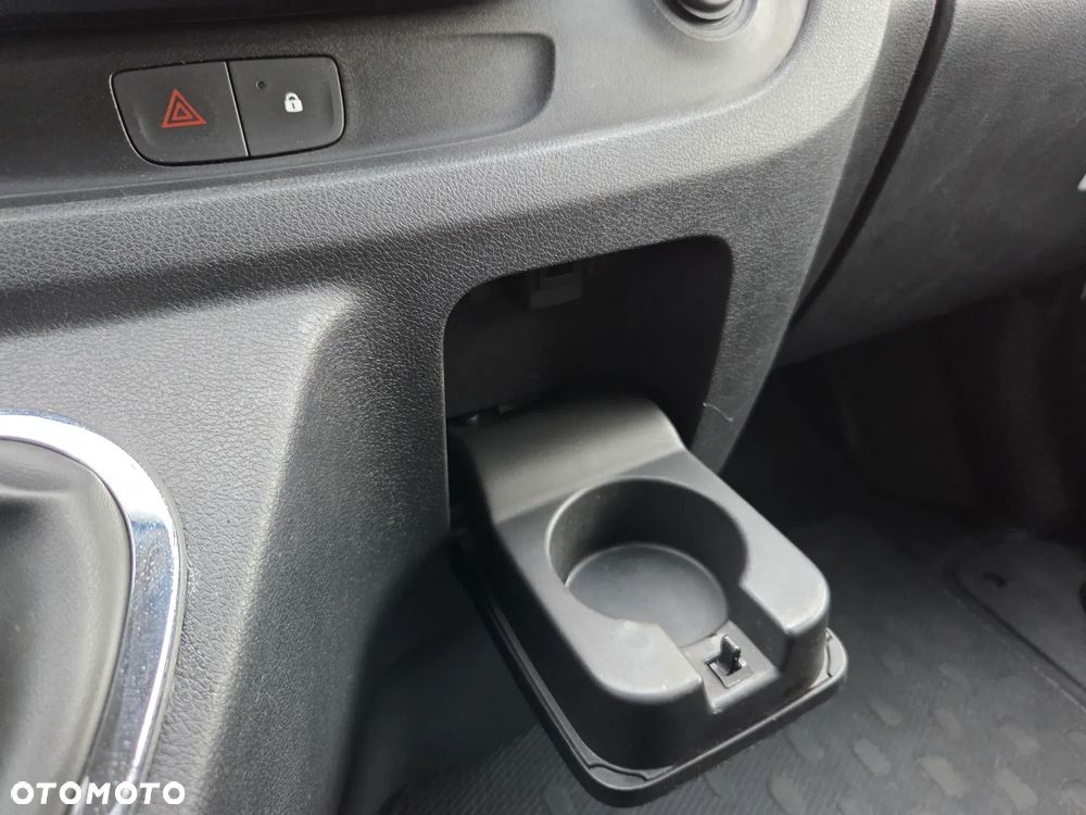 Renault TRAFIC - 26