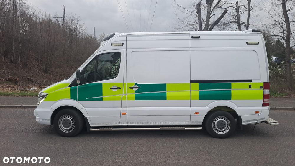 Mercedes-Benz Sprinter 319 CDI Ambulans karetka - 11