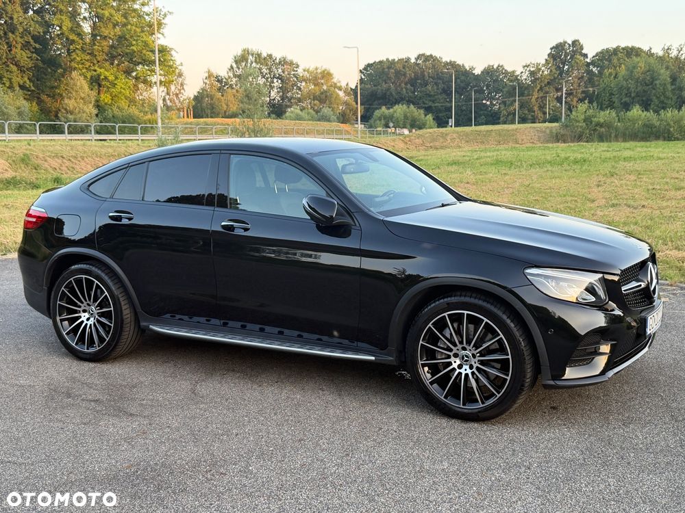 Mercedes-Benz GLC 250 4Matic 9G-TRONIC AMG Line - 13