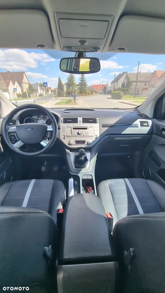 Ford Kuga 2.0 TDCi 4x4 Titanium - 11