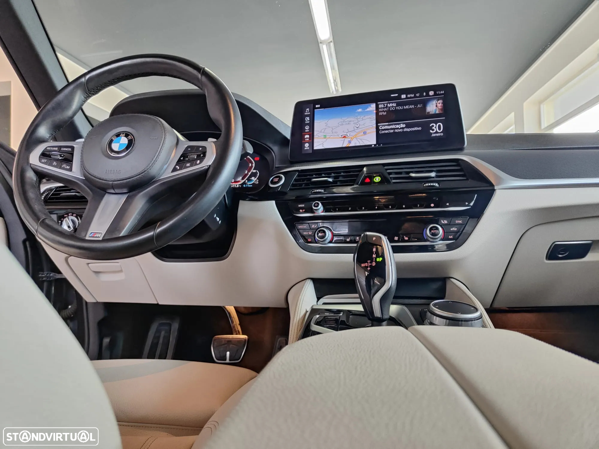 BMW 530 e Pack Desportivo M - 21