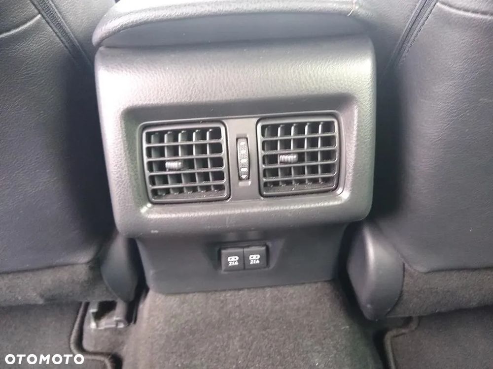 Toyota Camry ver-2-5-hybrid-executive-cvt - 19