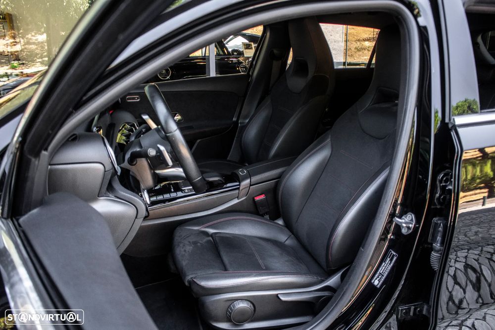 Mercedes-Benz A 250 e AMG Line - 29