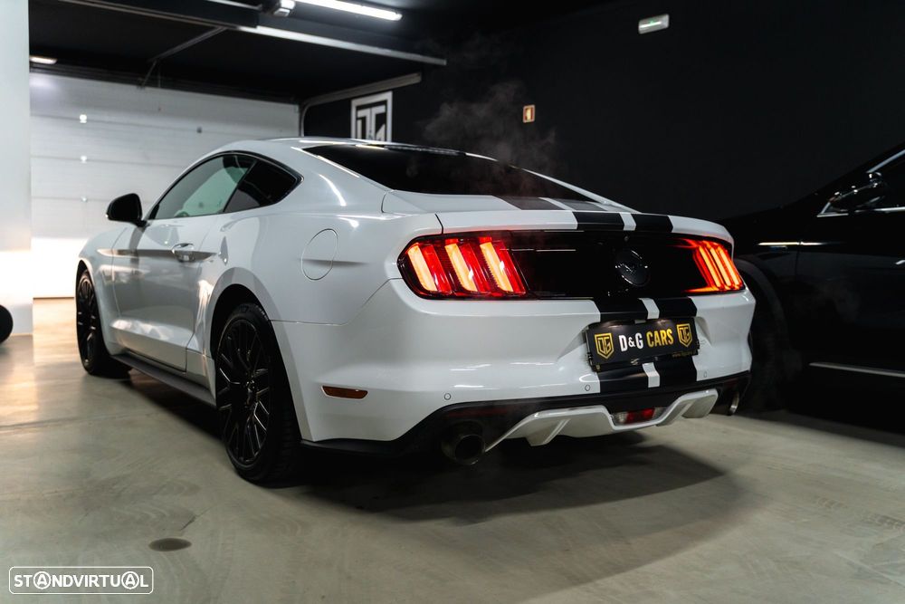Ford Mustang 2.3i EcoBoost - 4