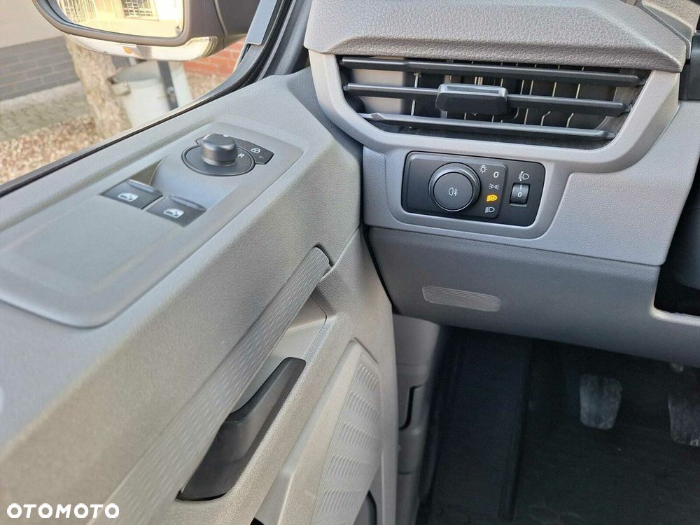 Volkswagen Transporter NOWY TRANSPORTER 3.500 Furgon 2.0 TDI 110 kW 6-G - 17