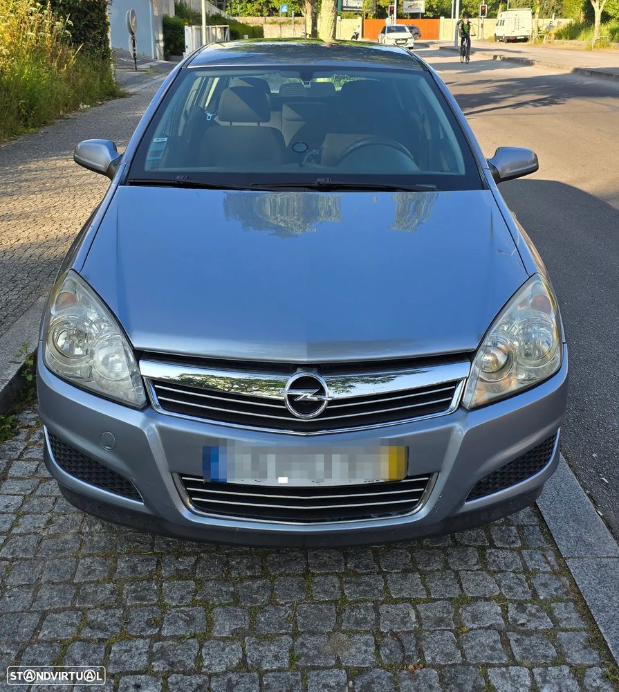 Opel Astra 1.3 CDTI Enjoy EcoFLEX - 2