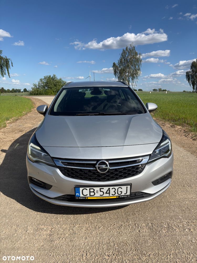Opel Astra 1.6 CDTI Cosmo - 1