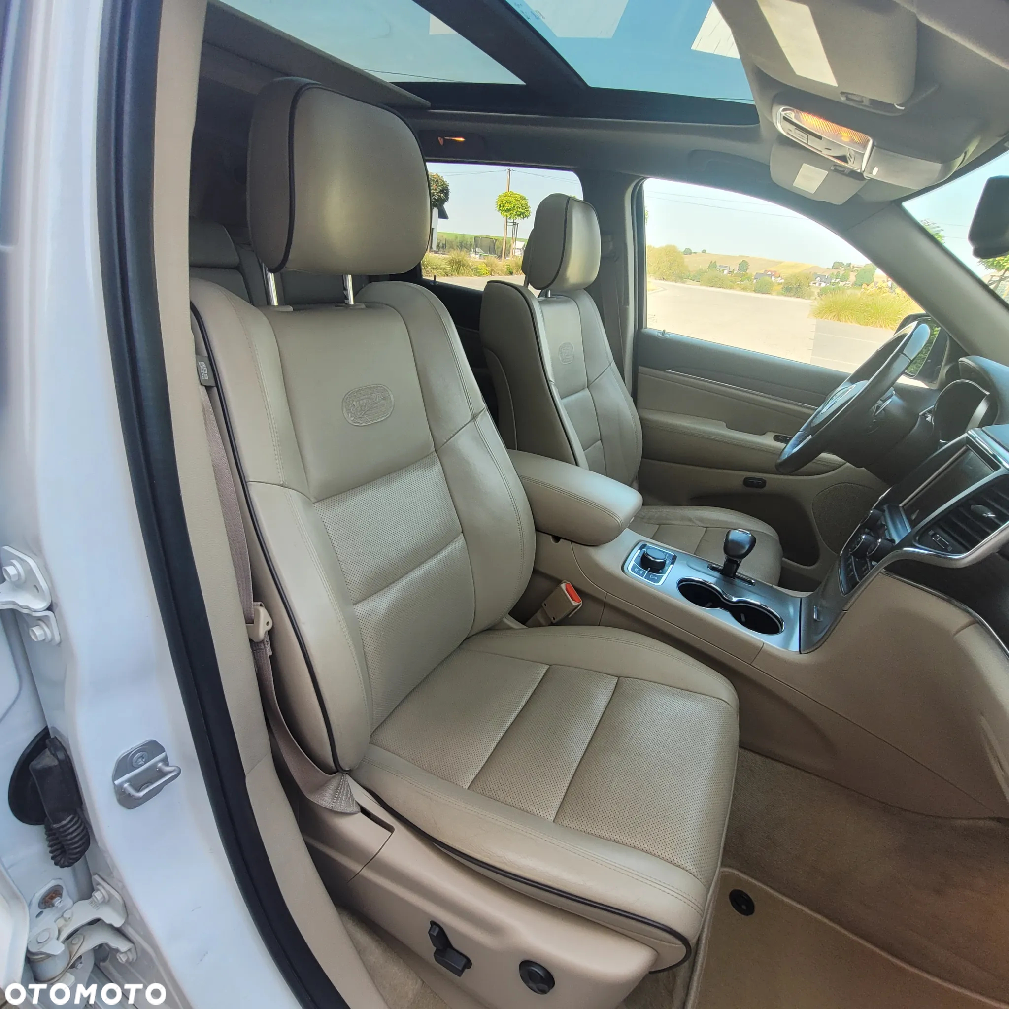 Jeep Grand Cherokee 5.7 V8 HEMI Overland - 21