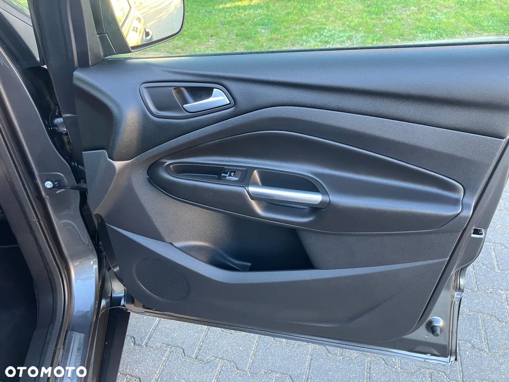 Ford Kuga 1.5 EcoBoost FWD ST-Line ASS GPF - 37