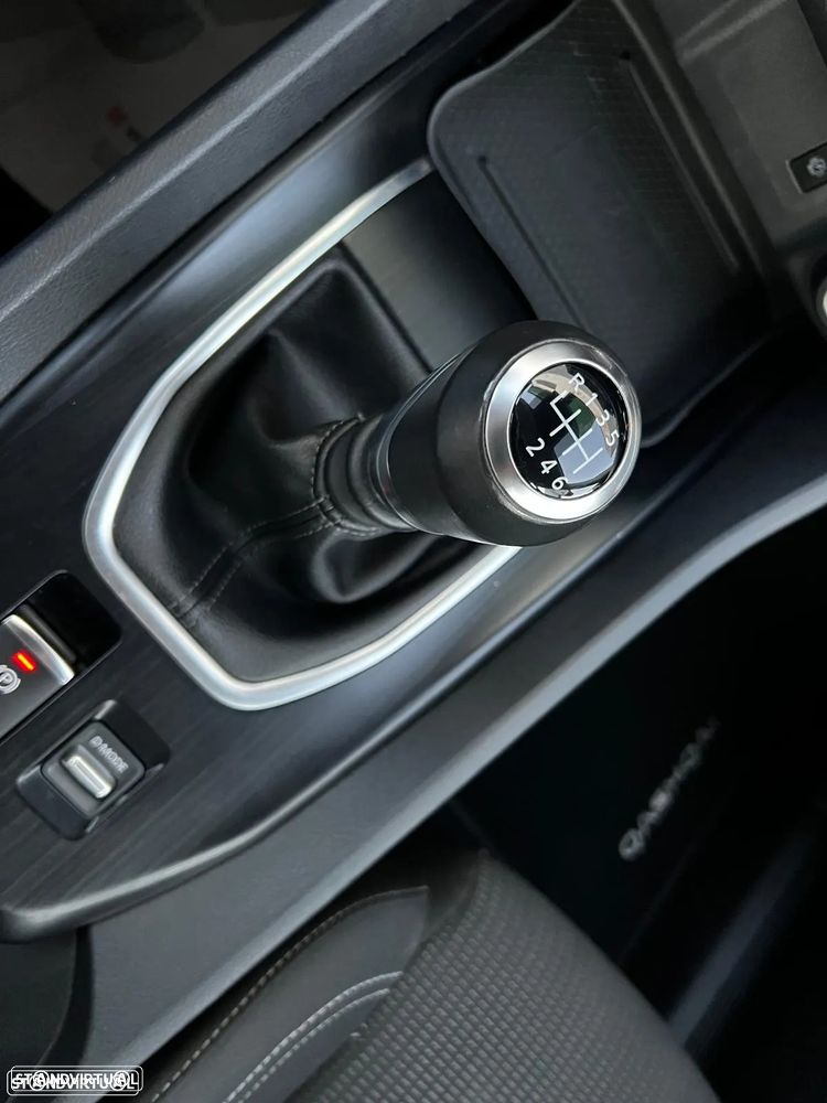 Nissan Qashqai 1.3 DIG-T Acenta LED+R - 52