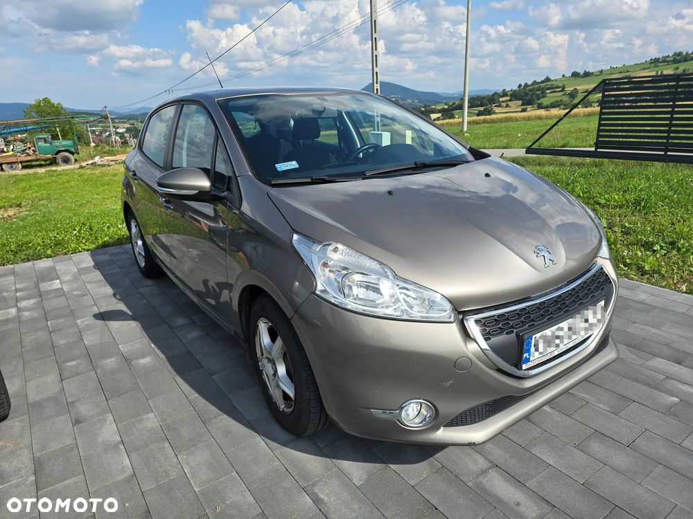 Peugeot 208 - 7