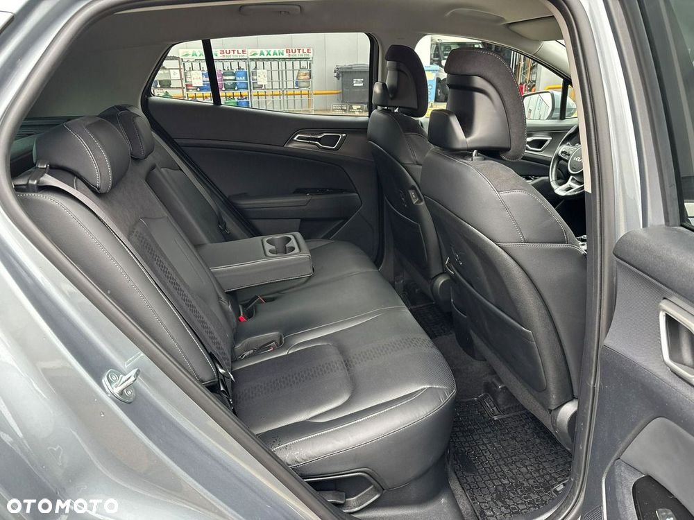 Kia Sportage 1.6 T-GDI HEV Business Line 2WD - 17