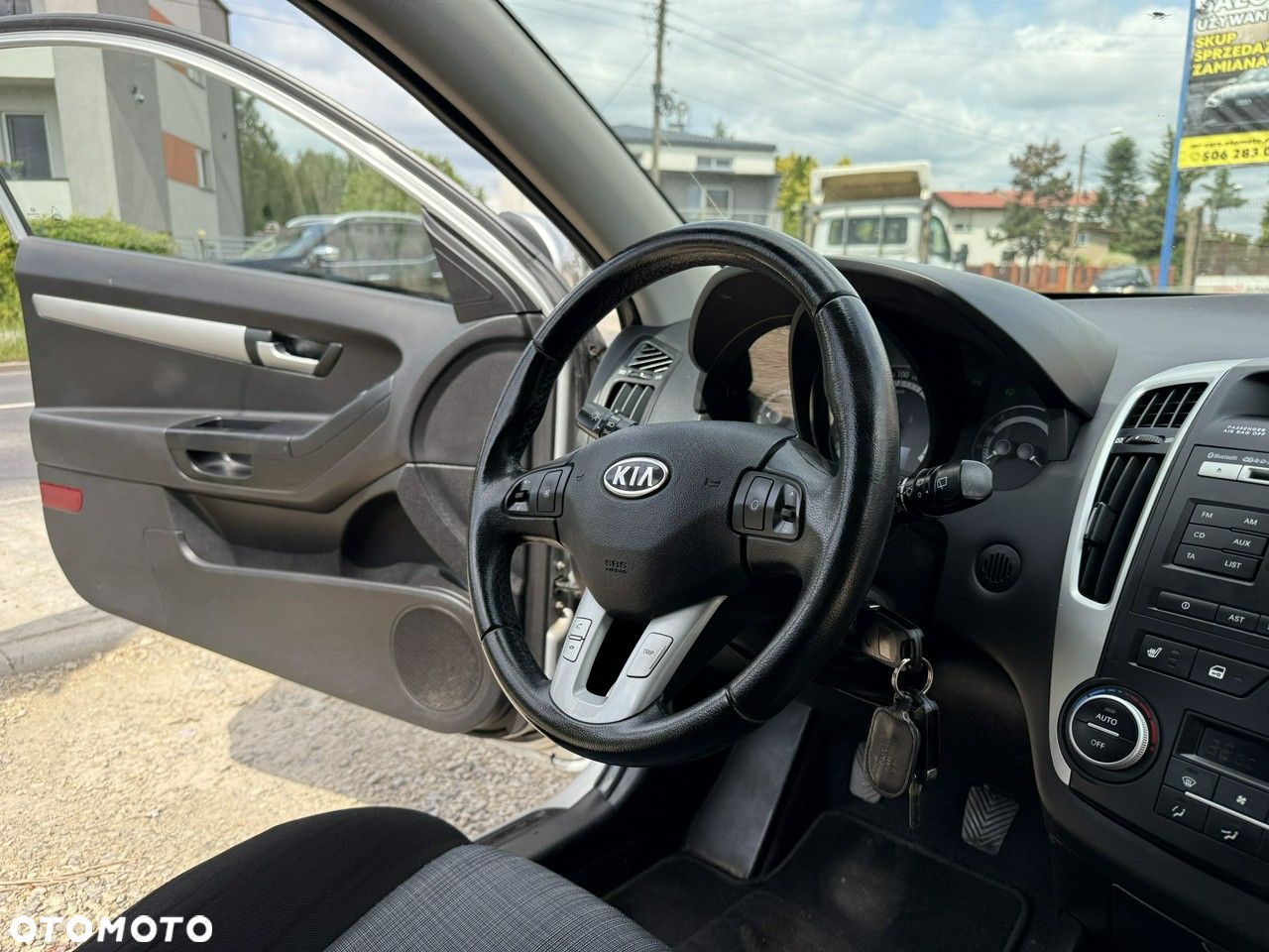 Kia ProCeed - 16