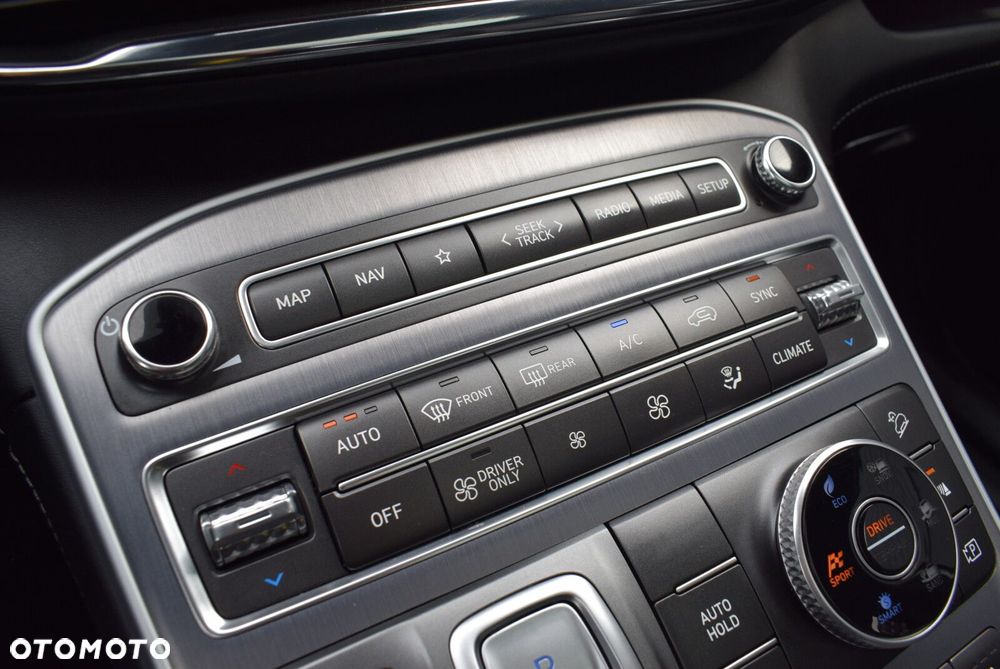 Hyundai Santa Fe - 26