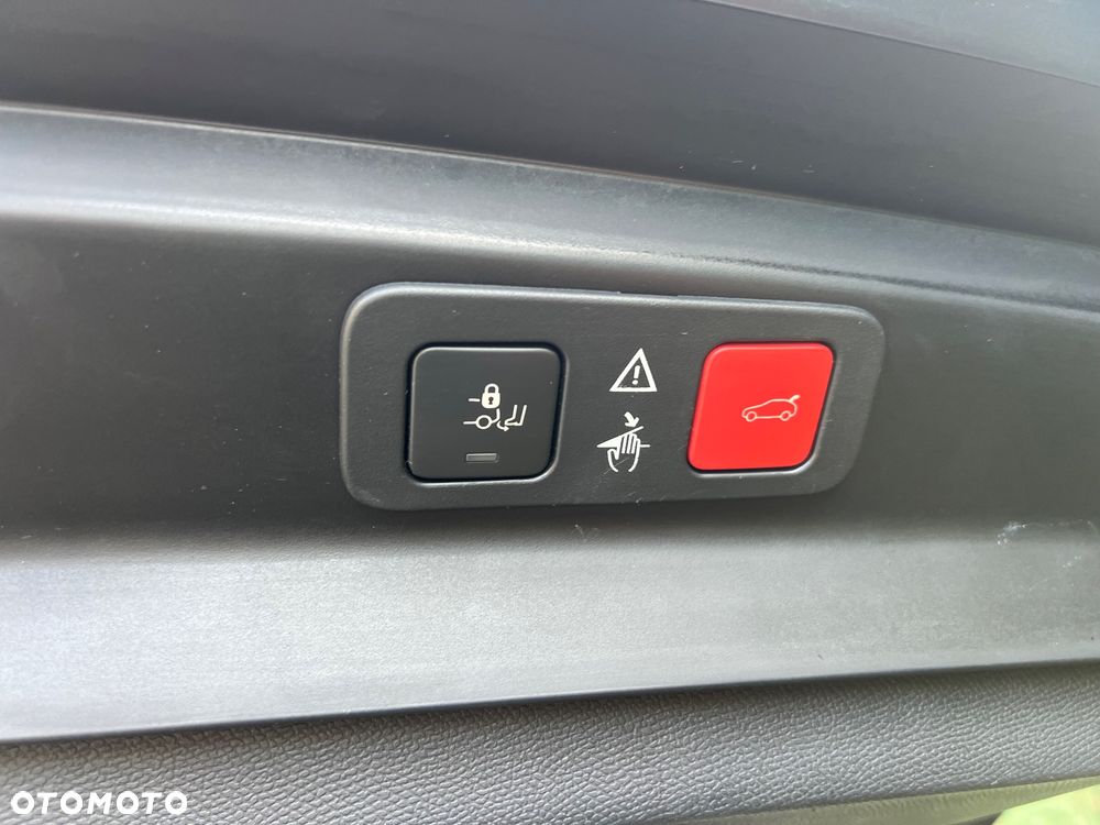 Peugeot 5008 BlueHDI 180 EAT6 GT - 28