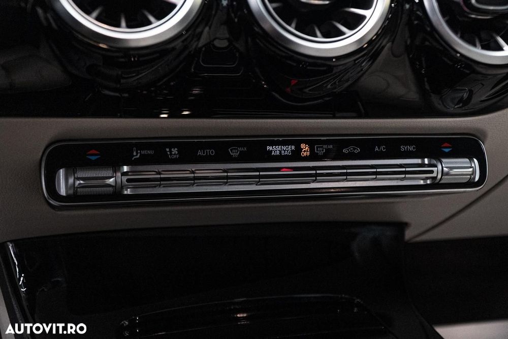 Mercedes-Benz CLA 180 7G-DCT Progressive - 14