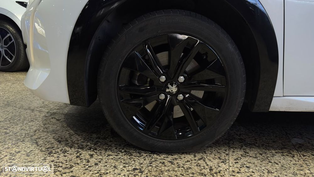 Peugeot e-208 Allure Pack - 18