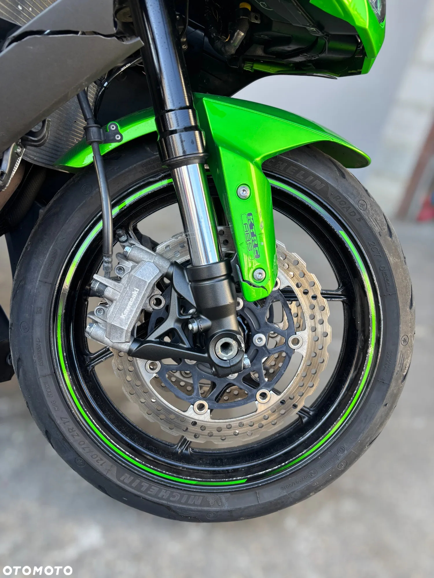 Kawasaki Ninja 1000 SX - 16