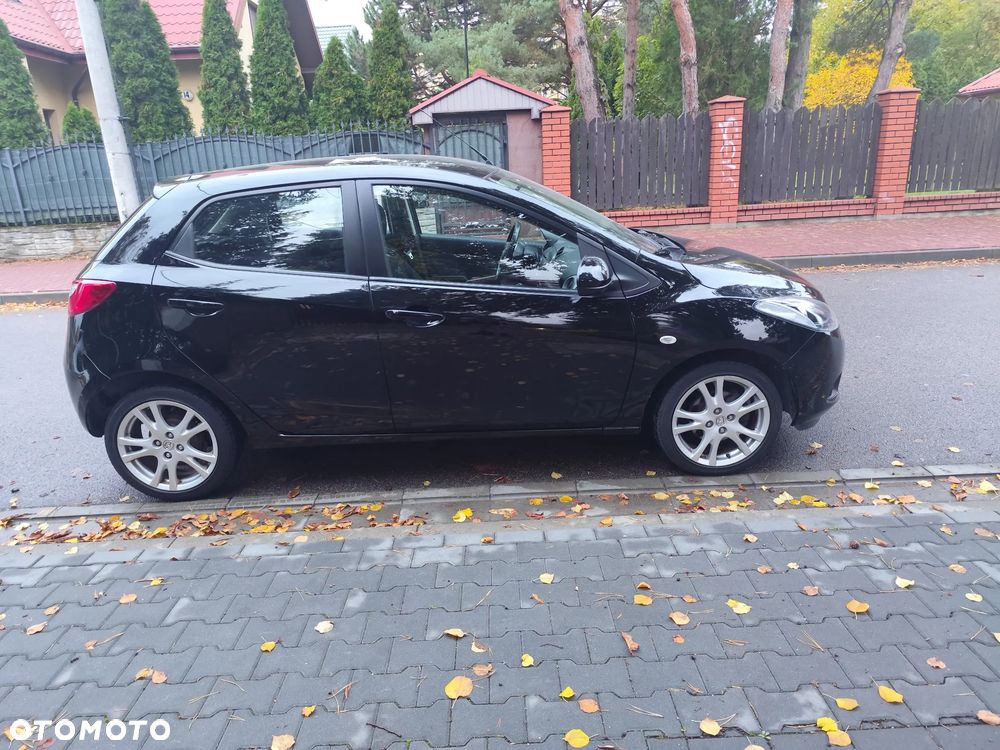 Mazda 2 - 13