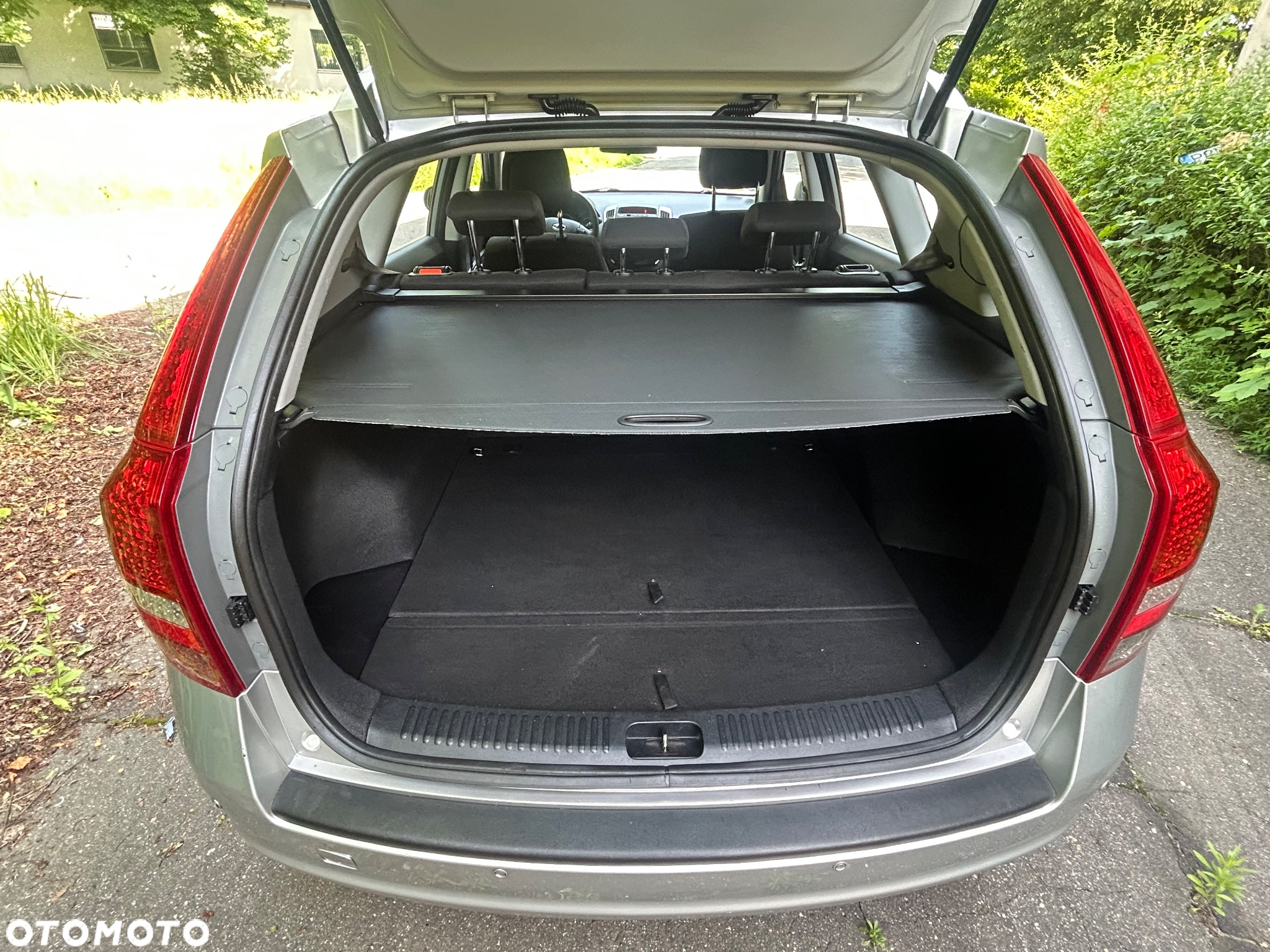 Kia Ceed 1.6 CVVT SW Dream-Team Edition - 23