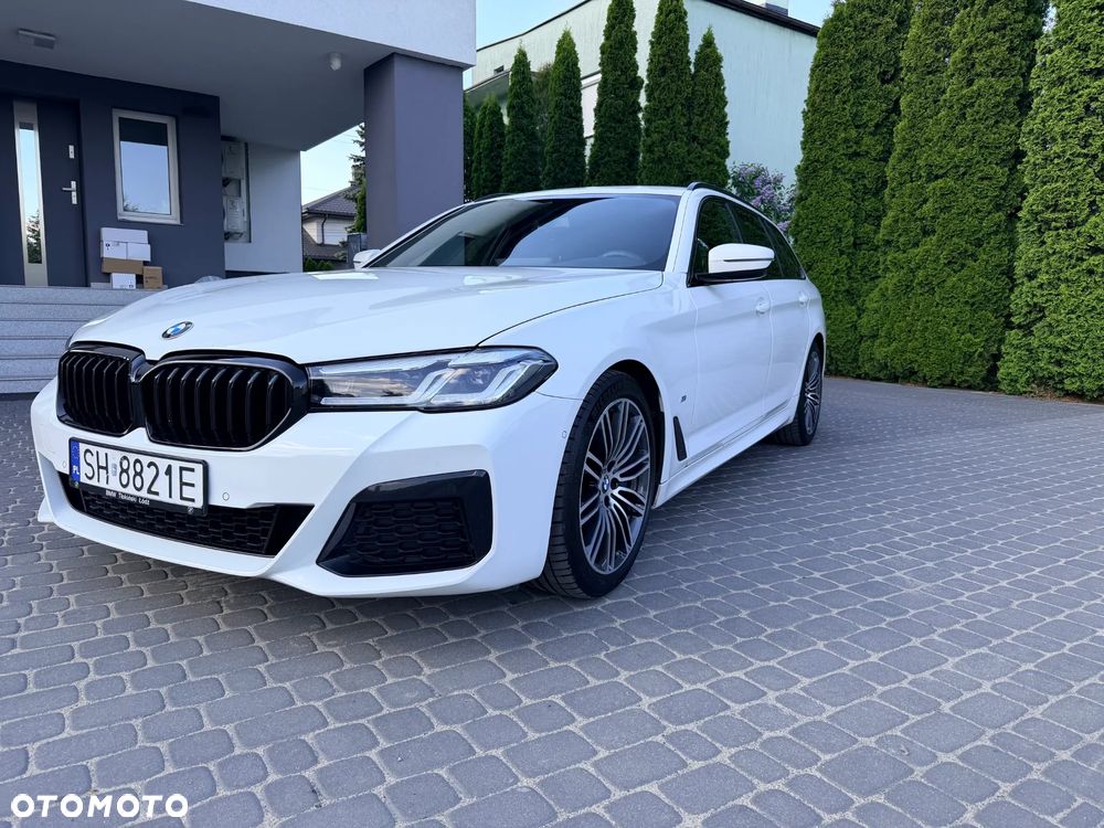 BMW Seria 5 540d xDrive mHEV M Sport sport