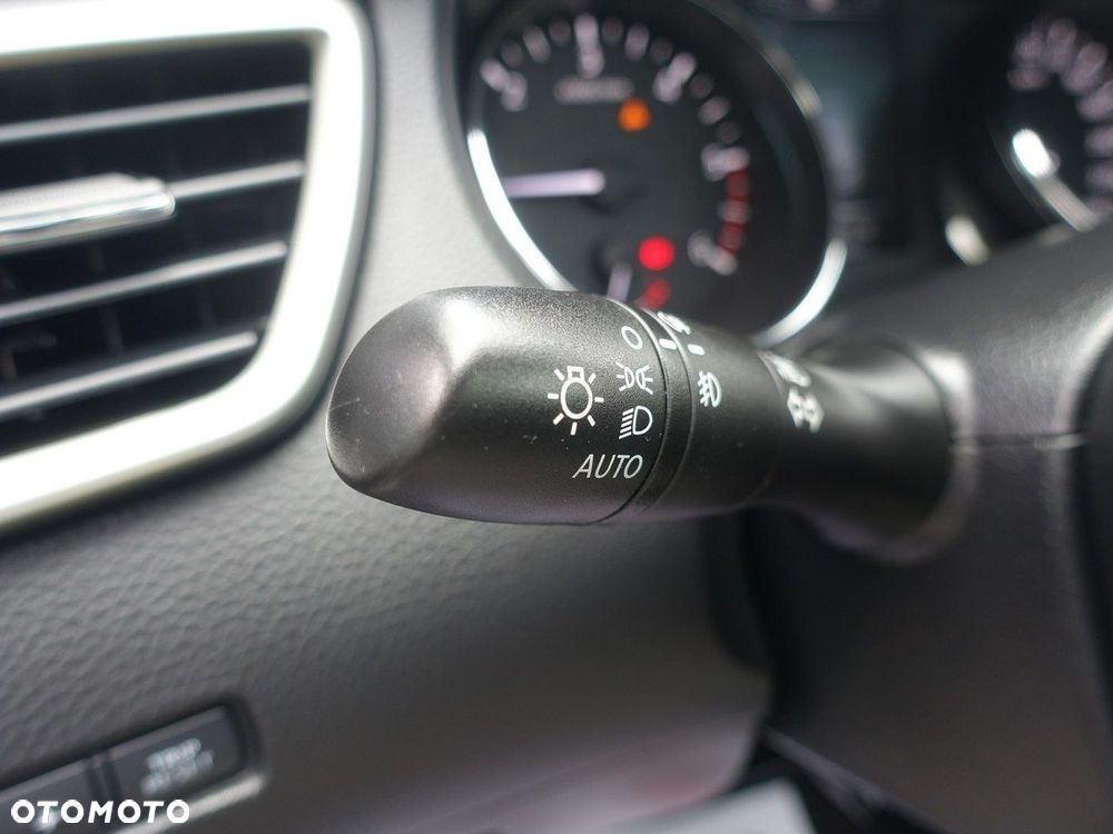 Nissan Qashqai 1.5 dCi N-Connecta EU6 - 19
