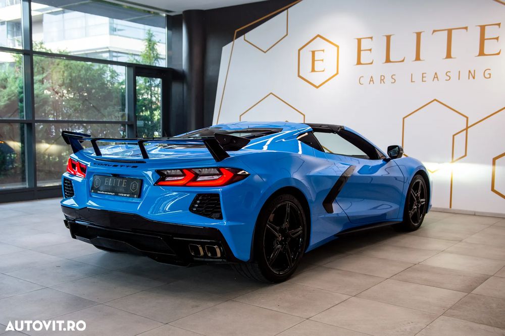 Chevrolet Corvette - 12