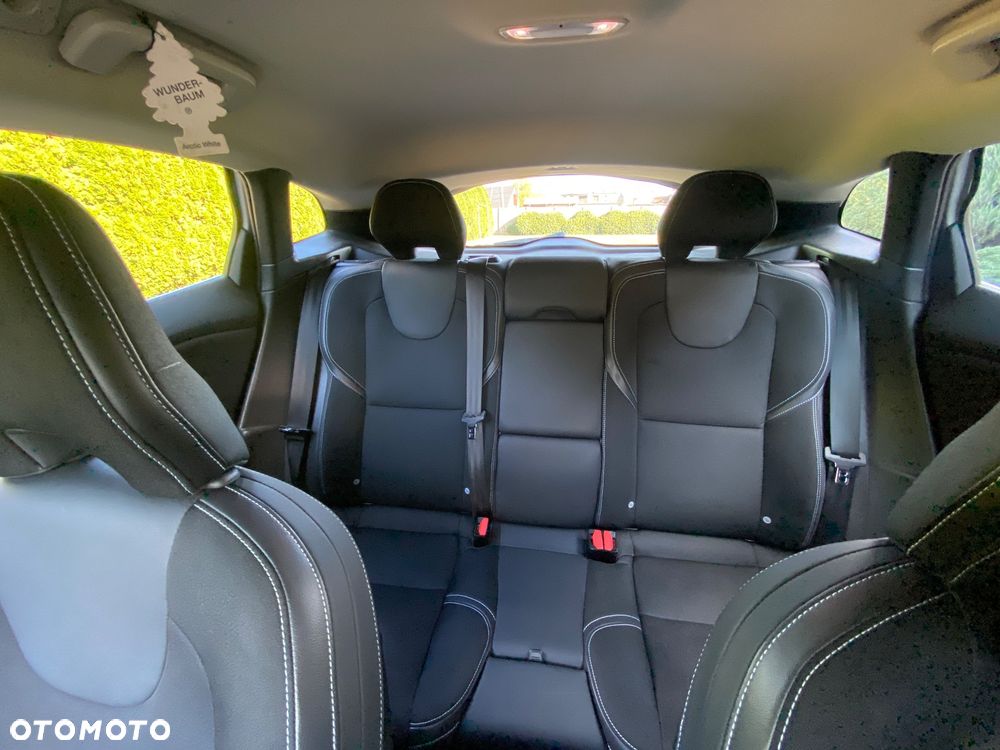 Volvo V40 D2 Kinetic - 12