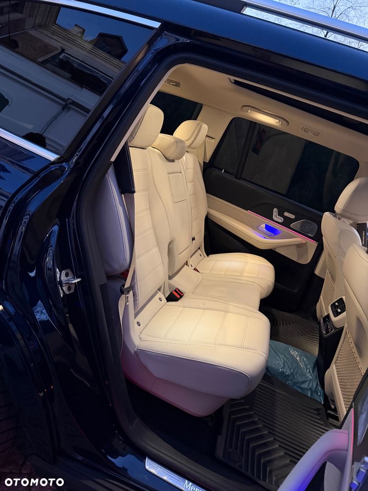 Mercedes-Benz GLS - 30