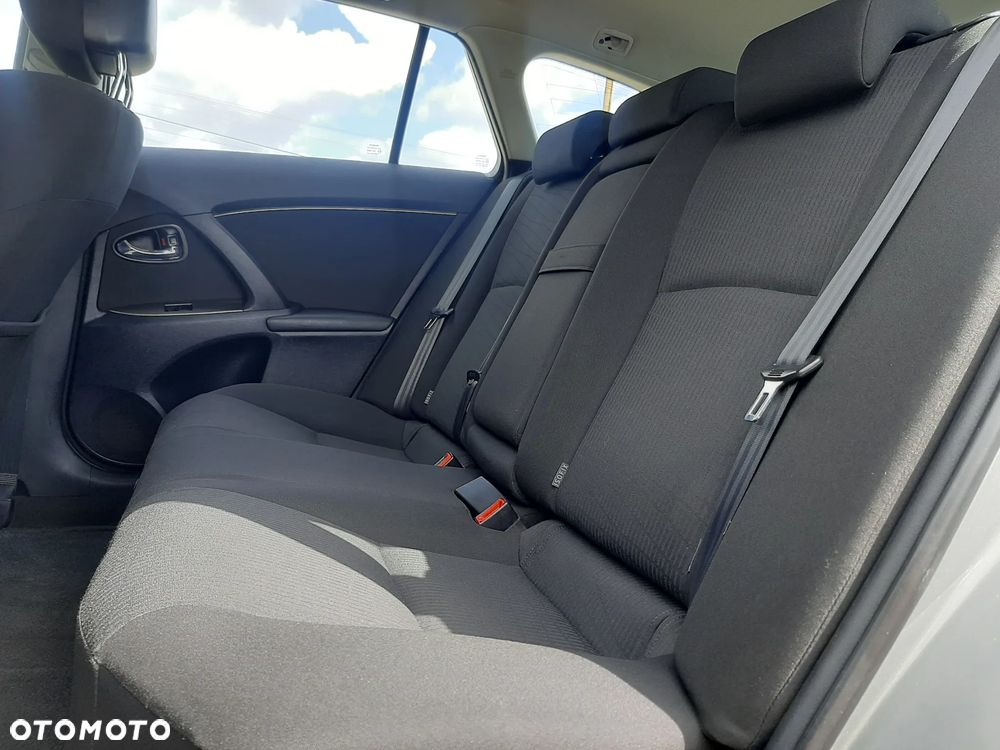 Toyota Avensis 1.8 Executive - 24