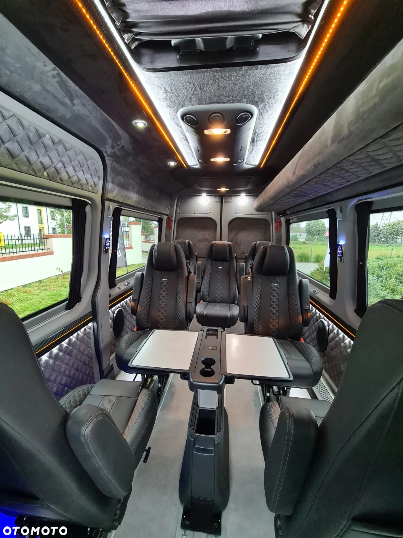 Mercedes-Benz Sprinter - 1