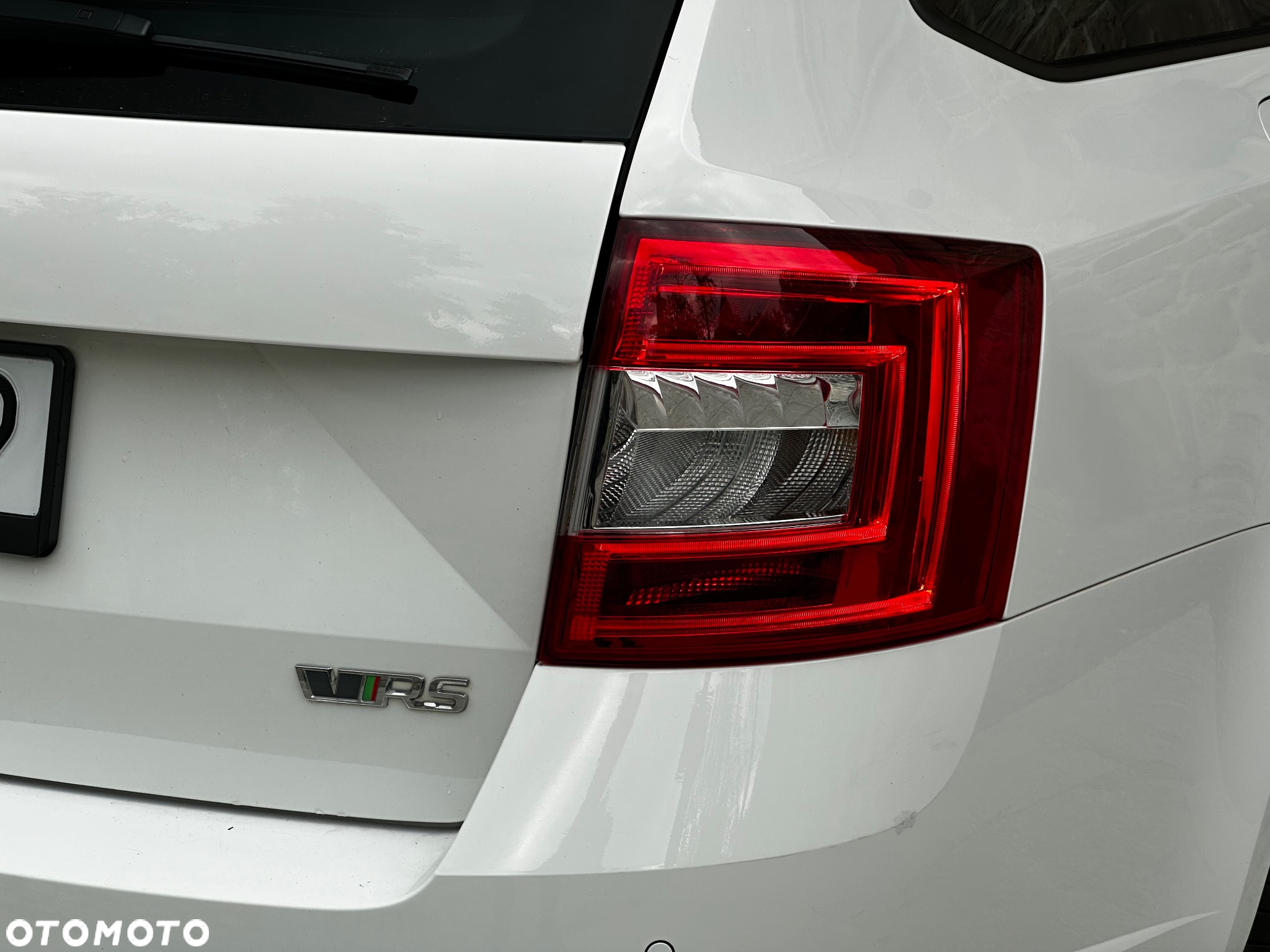 Skoda Octavia 2.0 TDI RS DSG - 36